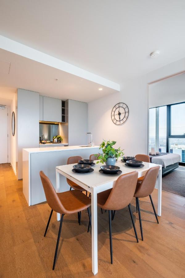 Mega Style Apartments Victoria One Melbourne Exterior foto